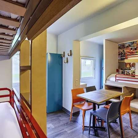 Hotelf1 Toulouse Aéroport