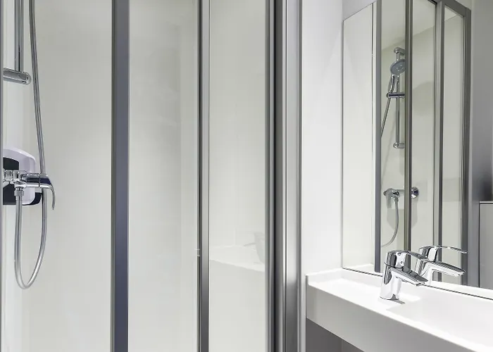 Hotelf1 Toulouse Aeroport 블라냑