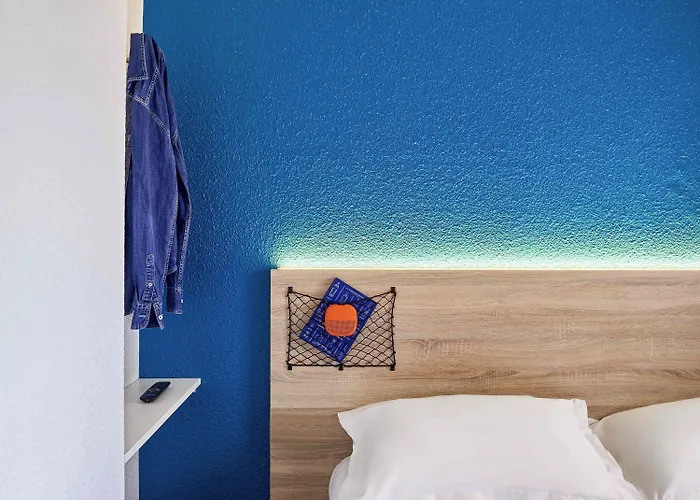 Hotelf1 Toulouse Aéroport